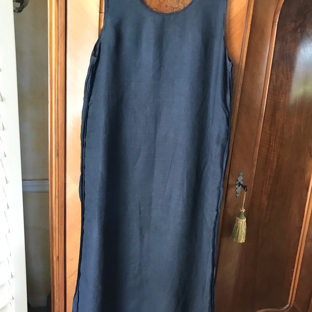Christa De Carouge Swiss designer Navy Linen Dress
Outside seams. On Sale - Picture 2 of 4